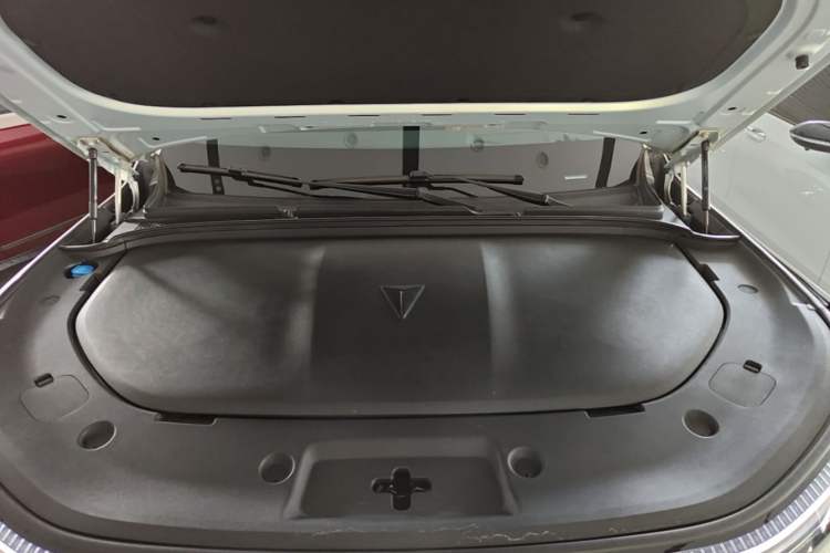Used Deepal S09 2025 Four-Wheel Drive Ultra+ Custom Edition Engine Bay