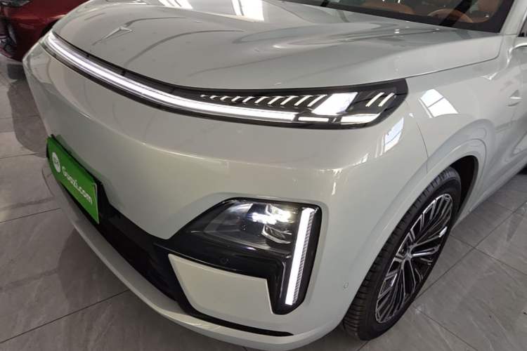 Used Deepal S09 2025 Four-Wheel Drive Ultra+ Custom Edition Left Front Headlight