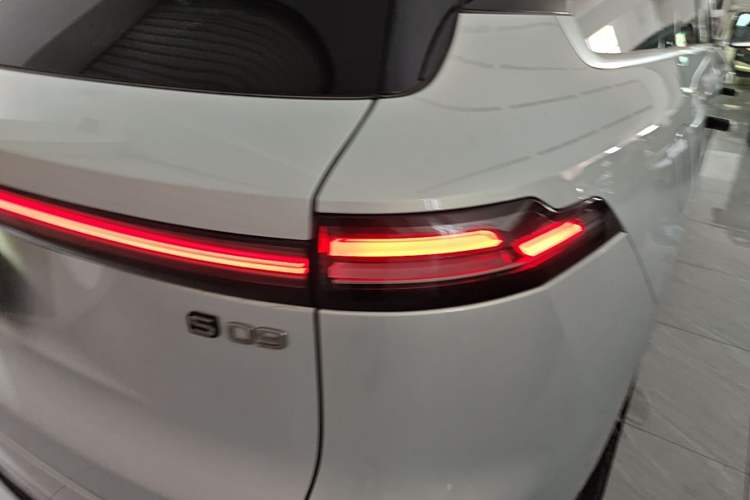 Used Deepal S09 2025 Four-Wheel Drive Ultra+ Custom Edition Right Rear Taillight
