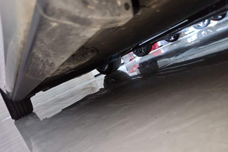 Used Deepal S09 2025 Four-Wheel Drive Ultra+ Custom Edition Right Side Sill