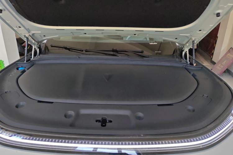 Used Deepal S09 2025 Rear-Drive Ultra Engine Bay