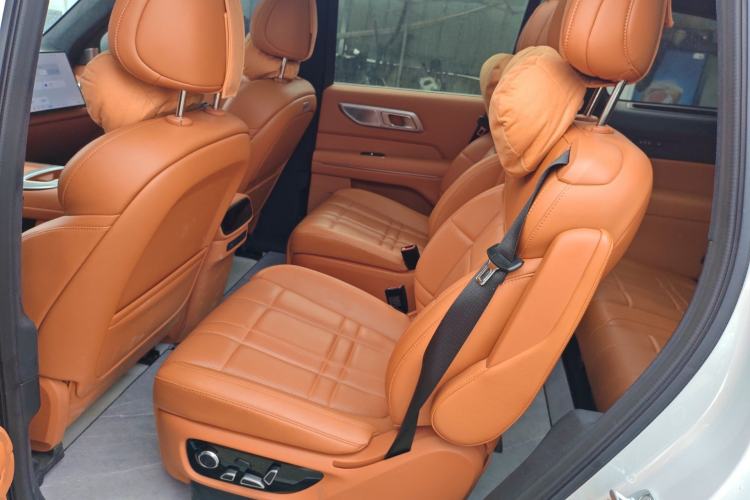 Used Deepal S09 2025 Four-Wheel Drive Ultra+ Custom Edition Left Rear Seat