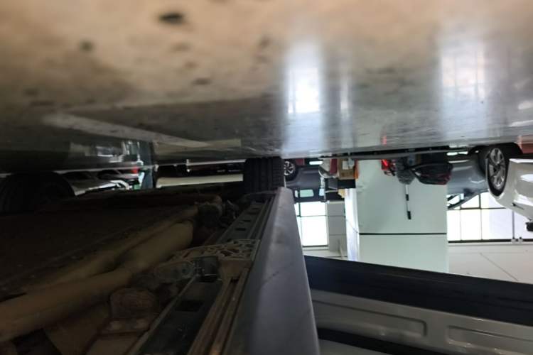 Used Deepal S09 2025 Four-Wheel Drive Ultra+ Custom Edition Left Side Sill