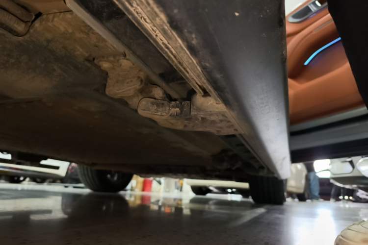 Used Deepal S09 2025 Four-Wheel Drive Ultra+ Custom Edition Right Side Sill