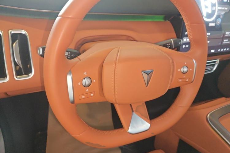 Used Deepal S09 2025 Four-Wheel Drive Ultra+ Custom Edition Steering Wheel