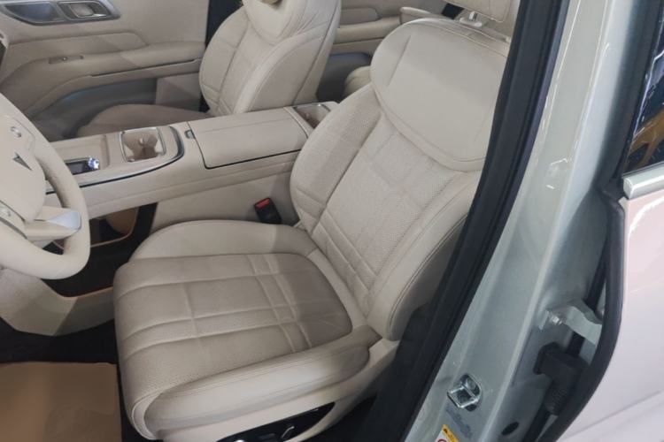 Used Deepal S09 2025 Four-Wheel Drive Ultra+ Custom Edition Left Front Seat