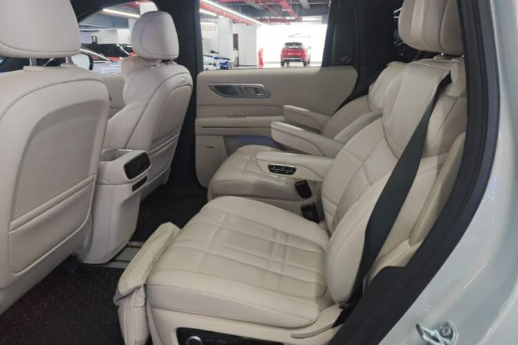 Used Deepal S09 2025 Four-Wheel Drive Ultra+ Custom Edition Left Rear Seat