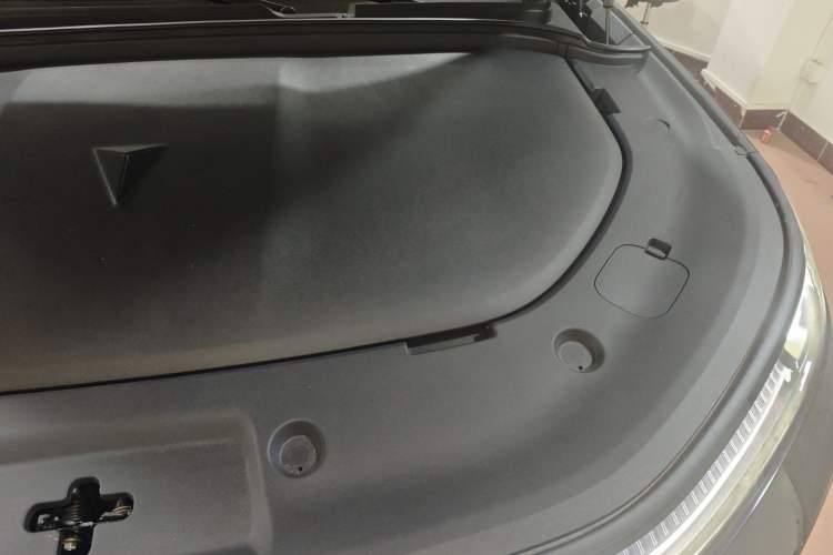 Used Deepal S09 2025 Rear-Drive Ultra Engine Bay Left