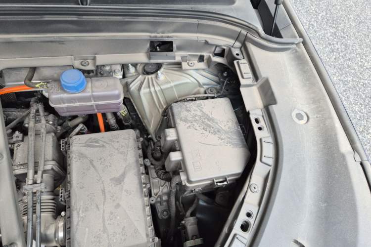 Used Deepal S09 2025 Rear-Drive Ultra+ Engine Bay Left