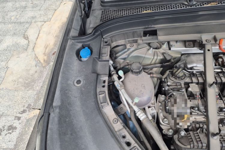 Used Deepal S09 2025 Rear-Drive Ultra+ Engine Bay Right