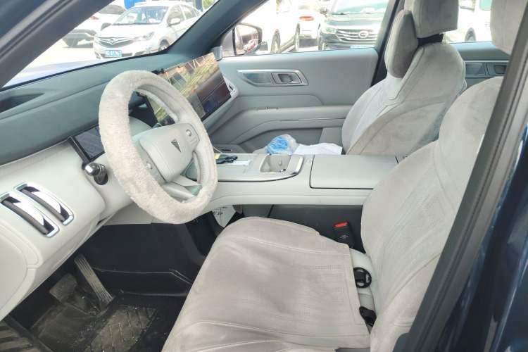Used Deepal S09 2025 Model Rear-Wheel Drive Ultra+ Long-Range Version Left Front Seat