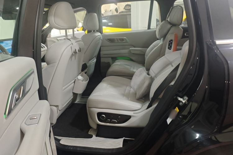 Used Deepal S09 2025 Rear-Drive Ultra Left Rear Seat