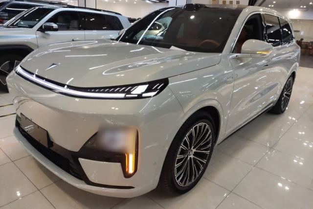 Used Deepal S09 2025 Four-Wheel Drive Ultra+ Custom Edition