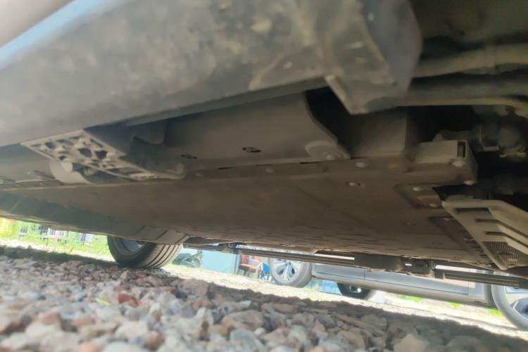 Used Deepal S09 2025 Four-Wheel Drive Ultra+ Custom Edition Chassis Front Right