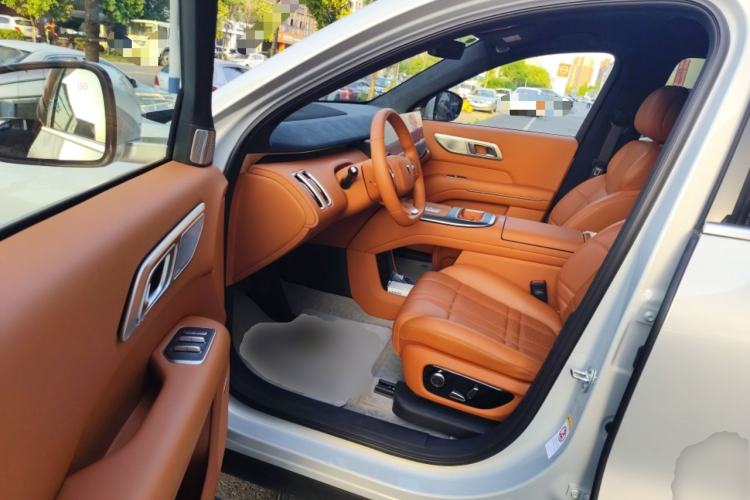 Used Deepal S09 2025 Four-Wheel Drive Ultra+ Custom Edition Driver Seat
