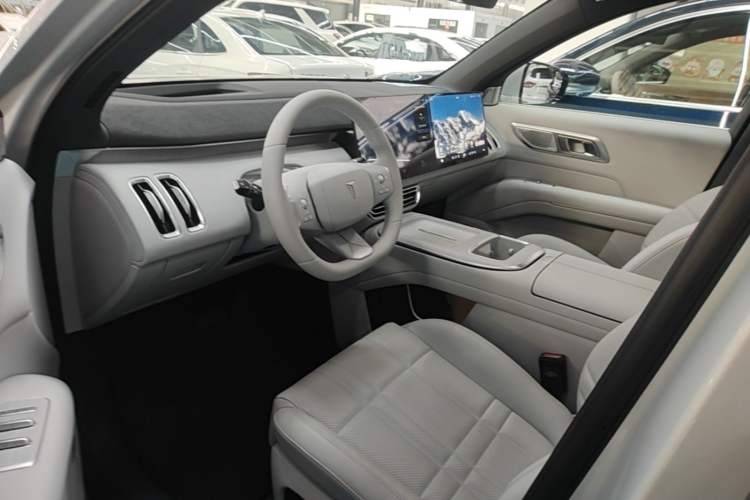 Used Deepal S09 2025 Rear-Drive Ultra Driver Seat