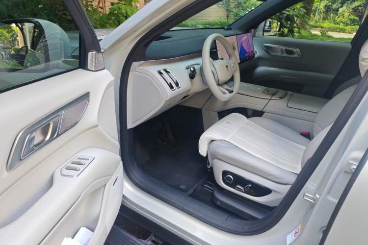 Used Deepal S09 2025 Rear-Drive Ultra+ Driver Seat
