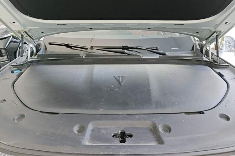 Used Deepal S09 2025 Four-Wheel Drive Ultra+ Custom Edition Engine Bay