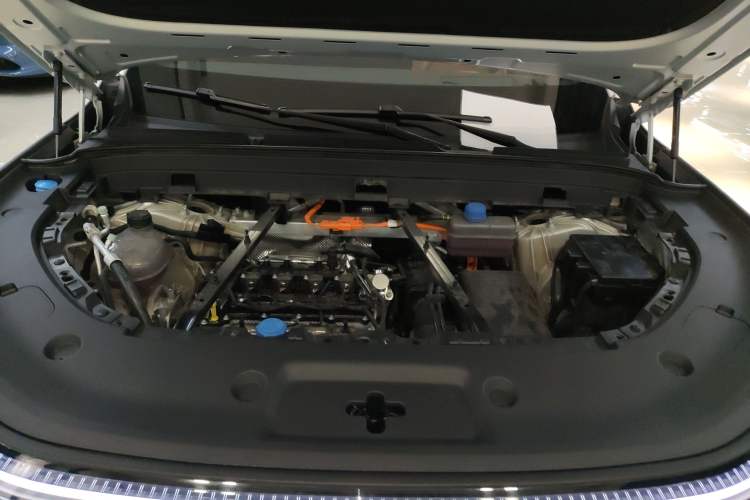 Used Deepal S09 2025 Four-Wheel Drive Ultra+ Custom Edition Engine Bay