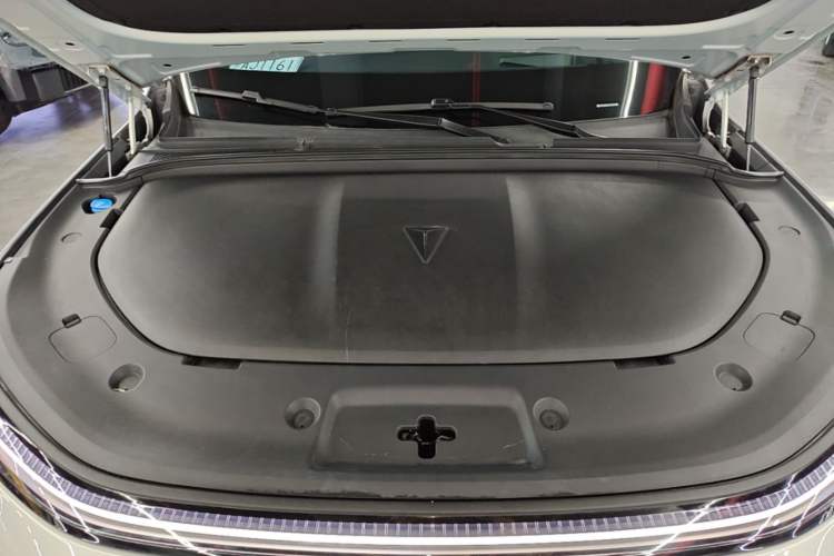 Used Deepal S09 2025 Four-Wheel Drive Ultra+ Custom Edition Engine Bay