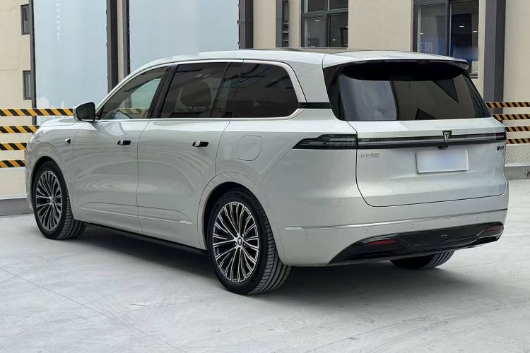Used Deepal S09 2025 Four-Wheel Drive Ultra+ Custom Edition Exterior 4