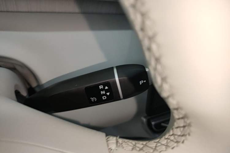 Used Deepal S09 2025 Four-Wheel Drive Ultra+ Custom Edition Gear Lever