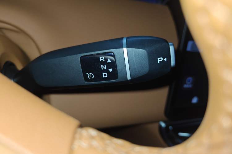 Used Deepal S09 2025 Four-Wheel Drive Ultra+ Custom Edition Gear Lever