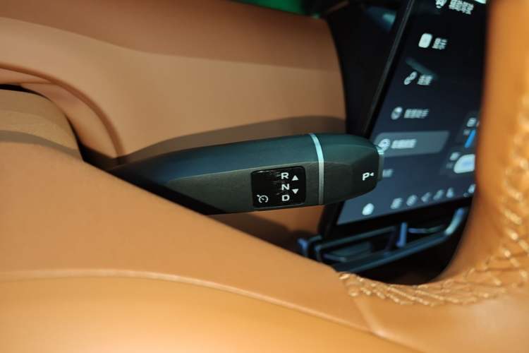 Used Deepal S09 2025 Four-Wheel Drive Ultra+ Custom Edition Gear Lever