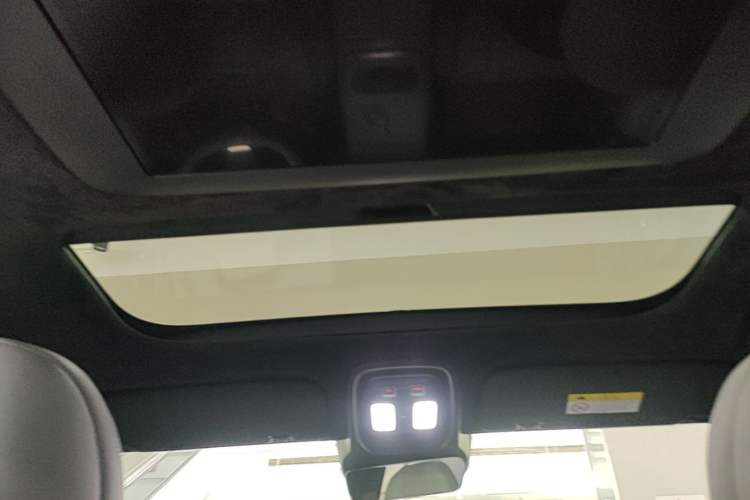 Used Deepal S09 2025 Four-Wheel Drive Ultra+ Custom Edition Headliner