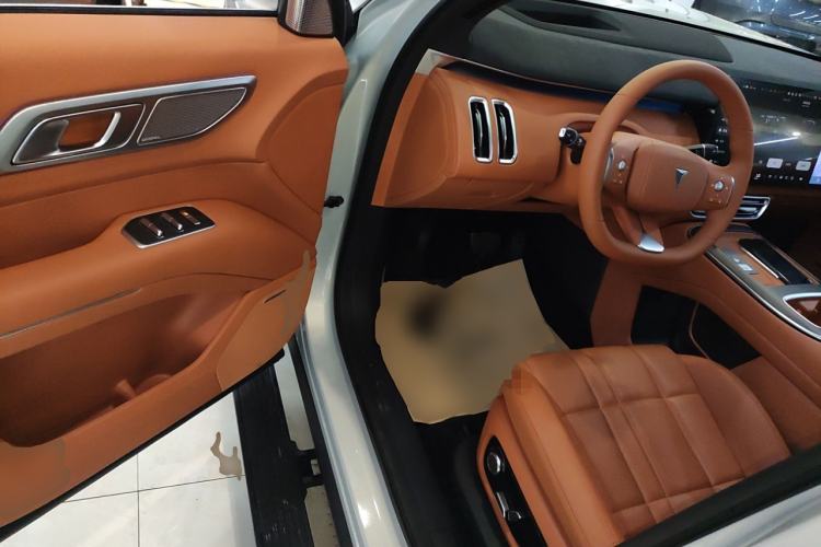 Used Deepal S09 2025 Four-Wheel Drive Ultra+ Custom Edition Interior 3
