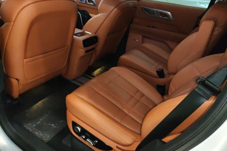 Used Deepal S09 2025 Four-Wheel Drive Ultra+ Custom Edition Interior 4