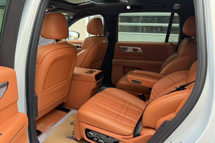 Used Deepal S09 2025 Four-Wheel Drive Ultra+ Custom Edition Interior 4