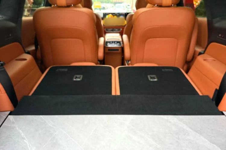 Used Deepal S09 2025 Four-Wheel Drive Ultra+ Custom Edition Interior 4