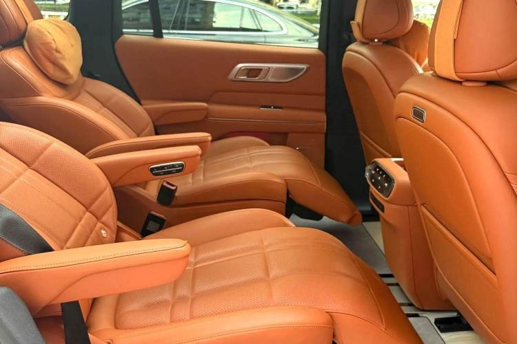 Used Deepal S09 2025 Four-Wheel Drive Ultra+ Custom Edition Interior 6
