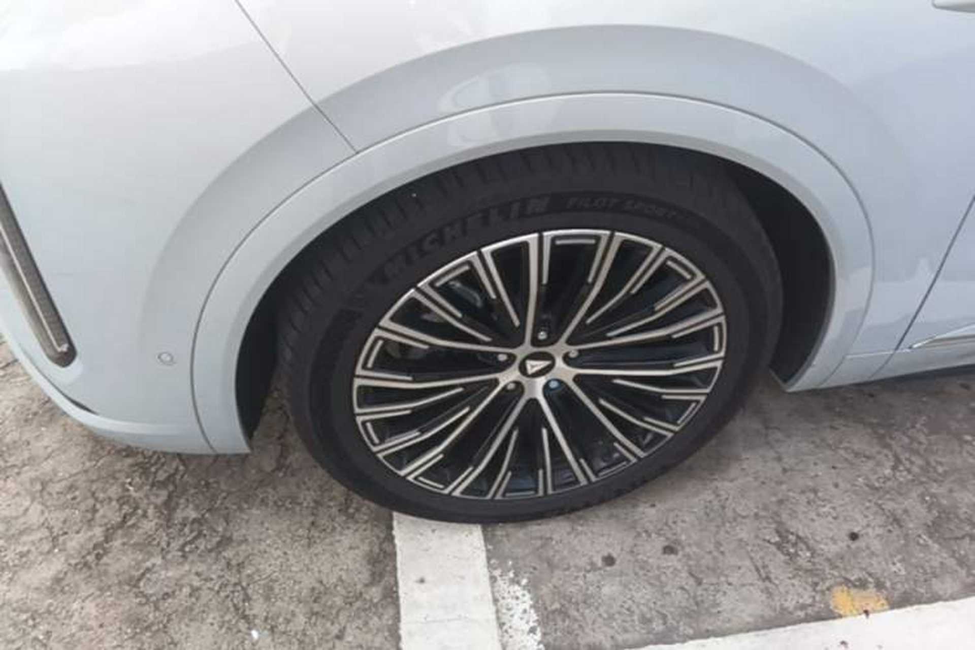 Used Deepal S09 2025 Four-Wheel Drive Ultra+ Custom Edition Left Front Wheel Hub