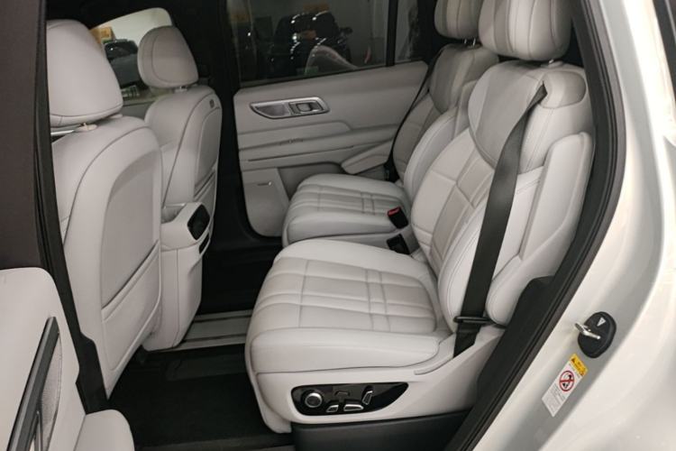 Used Deepal S09 2025 Four-Wheel Drive Ultra+ Custom Edition Left Rear Seat