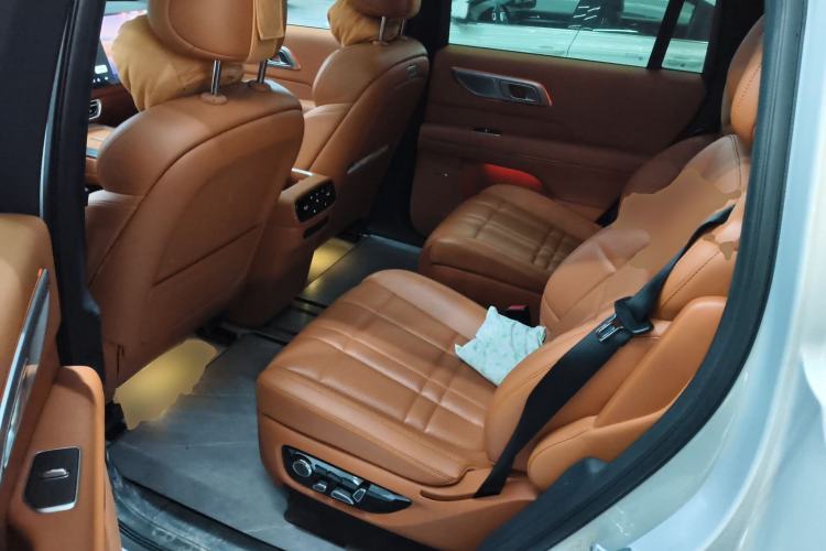 Used Deepal S09 2025 Four-Wheel Drive Ultra+ Custom Edition Left Rear Seat