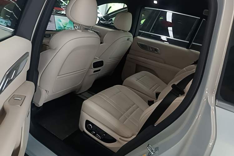 Used Deepal S09 2025 Rear-Drive Ultra+ Left Rear Seat