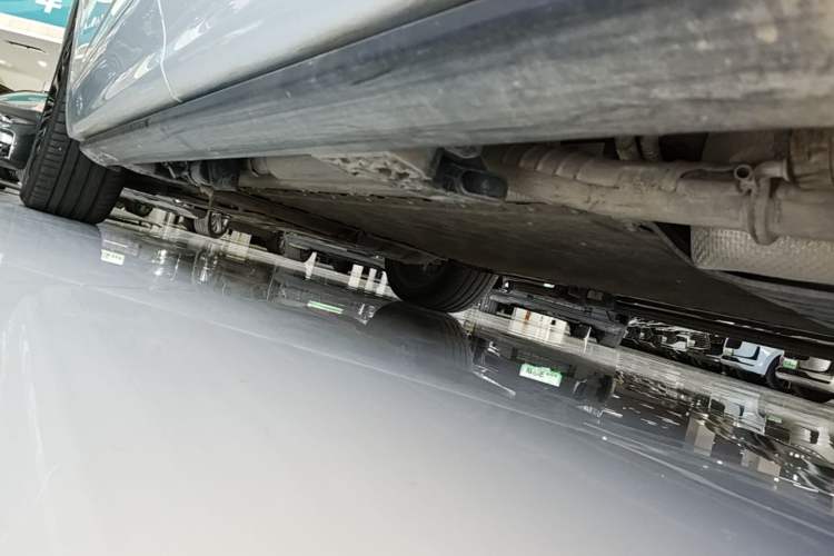 Used Deepal S09 2025 Four-Wheel Drive Ultra+ Custom Edition Left Side Sill