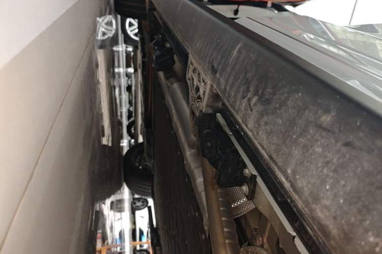 Used Deepal S09 2025 Four-Wheel Drive Ultra+ Custom Edition Left Side Sill