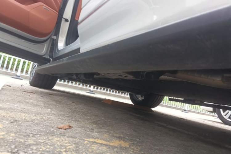 Used Deepal S09 2025 Four-Wheel Drive Ultra+ Custom Edition Left Side Sill