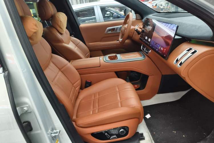Used Deepal S09 2025 Four-Wheel Drive Ultra+ Custom Edition Right Front Seat