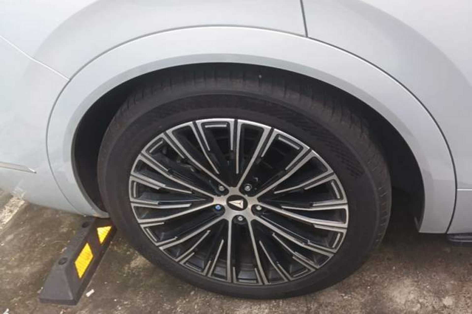 Used Deepal S09 2025 Four-Wheel Drive Ultra+ Custom Edition Right Rear Wheel Hub