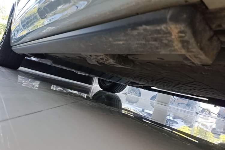 Used Deepal S09 2025 Four-Wheel Drive Ultra+ Custom Edition Right Side Sill