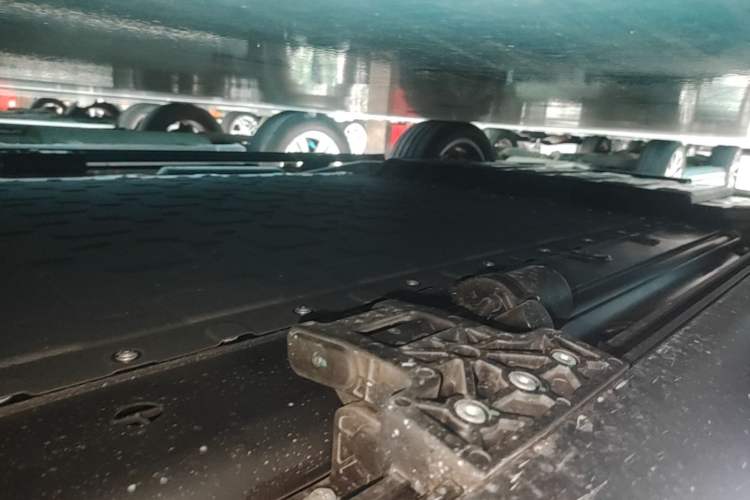 Used Deepal S09 2025 Rear-Drive Ultra Right Side Sill