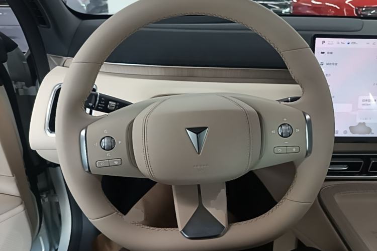 Used Deepal S09 2025 Rear-Drive Ultra+ Steering Wheel