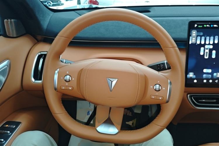 Used Deepal S09 2025 Four-Wheel Drive Ultra+ Custom Edition Steering Wheel