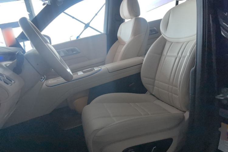 Used Deepal S09 2026 Rear-Drive Ultra Extended-Range Edition Left Front Seat