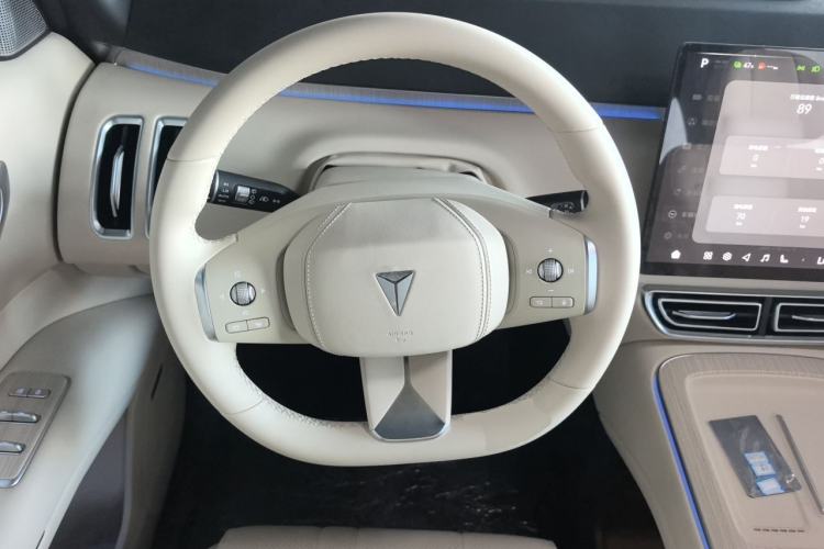 Used Deepal S09 2026 Rear-Drive Ultra Extended-Range Edition Steering Wheel