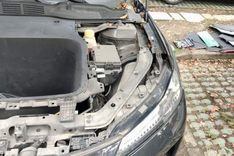 Used Deepal SL03 2022 515 Pure Electric Version Engine Bay Left